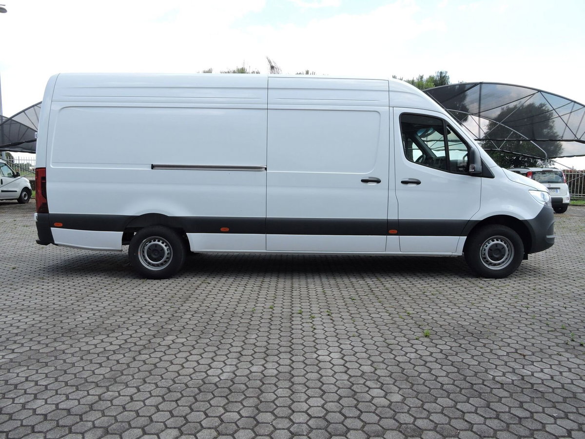 Mercedes-Benz Sprinter F37/35 319 CDI RWD TA Furgone (4)