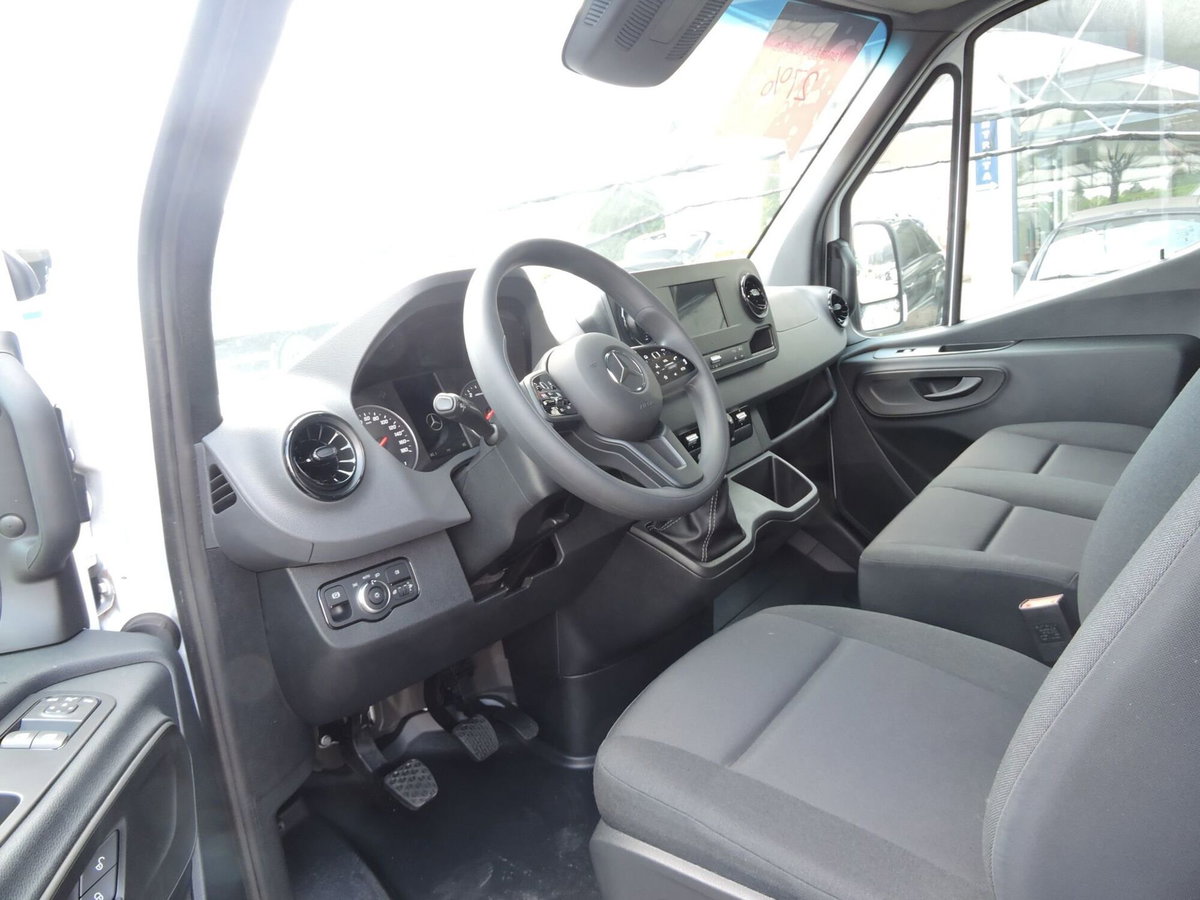 Mercedes-Benz Sprinter F37/35 319 CDI RWD TA Furgone (9)