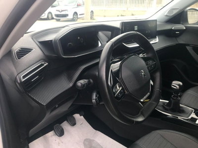 Peugeot 2008 BlueHDi 110 S&S Allure Pack (11)