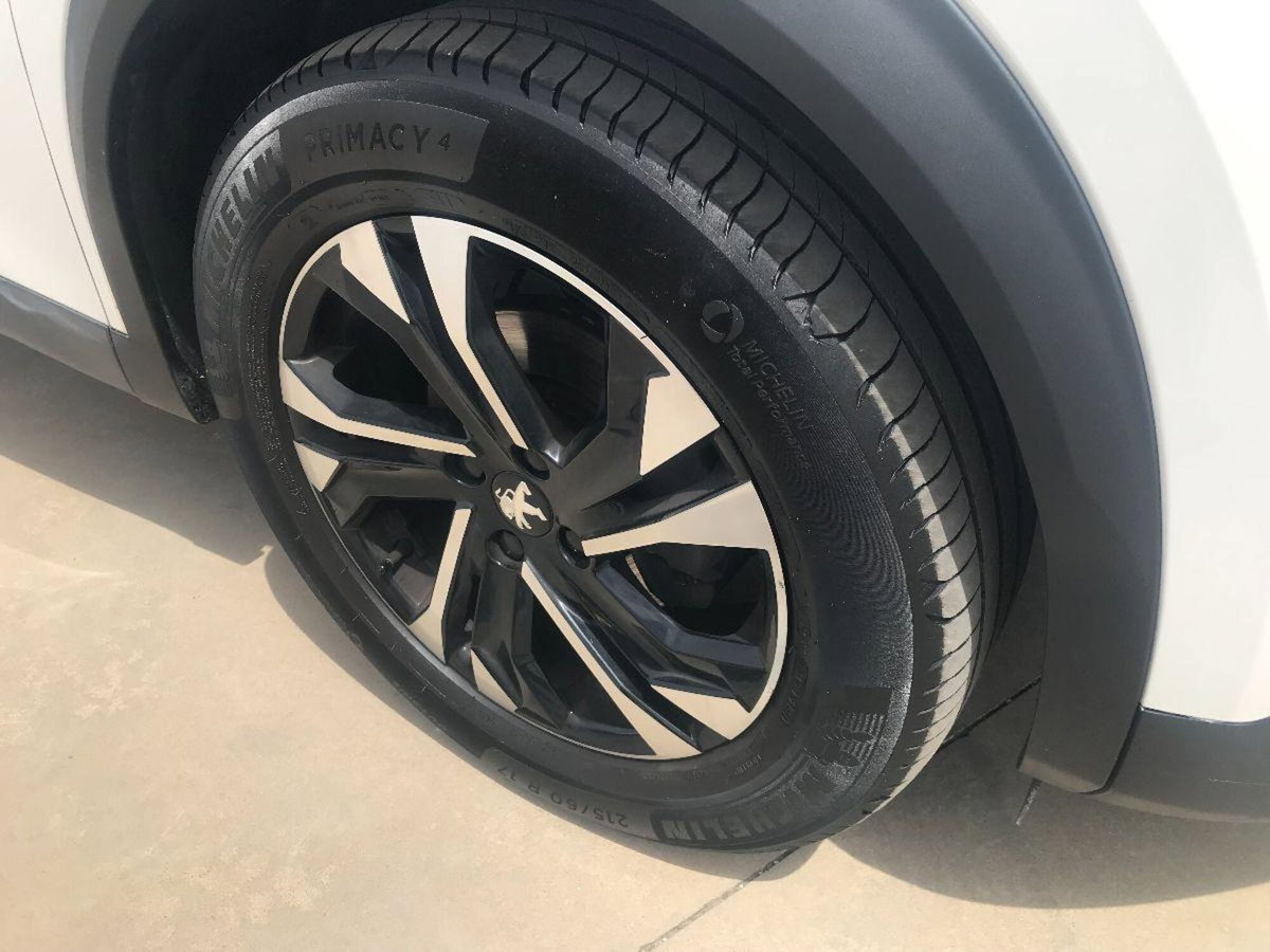 Peugeot 2008 BlueHDi 110 S&S Allure Pack (5)