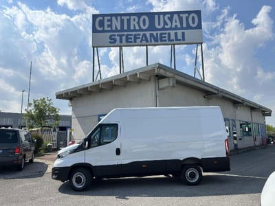 Iveco Daily Telaio 35S14 2.3 HPT PLM Cabinato usata