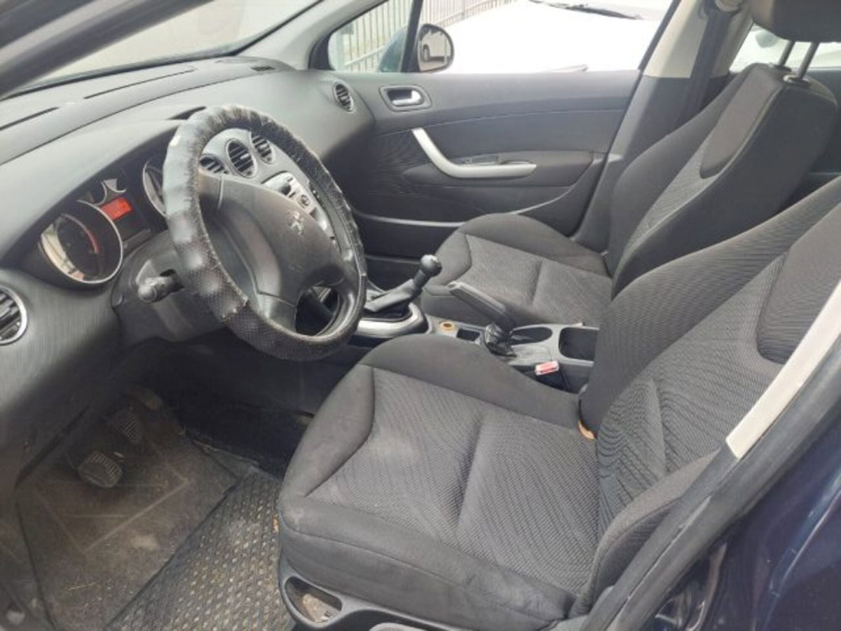 Peugeot 308 SW 1.6 8V HDi 93CV Tecno Style (4)