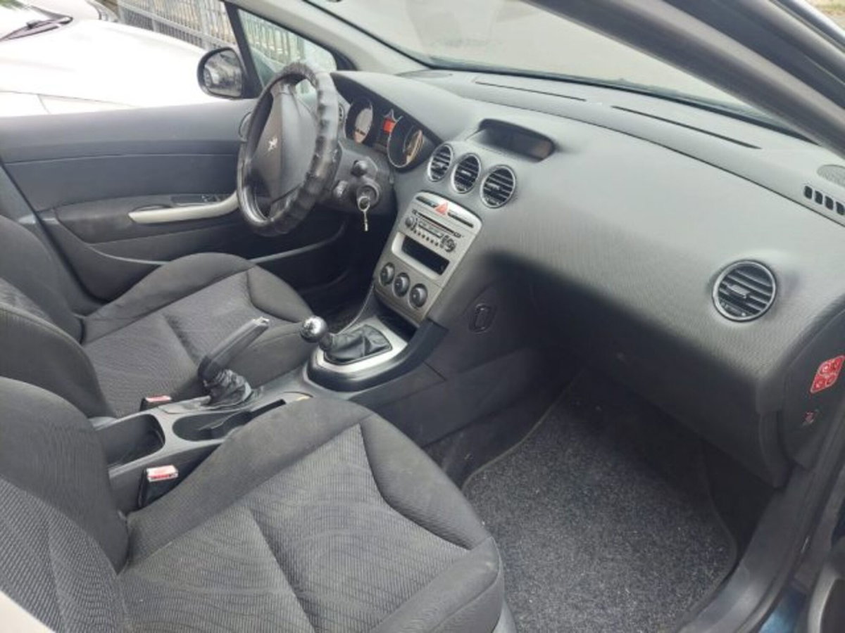 Peugeot 308 SW 1.6 8V HDi 93CV Tecno Style (5)