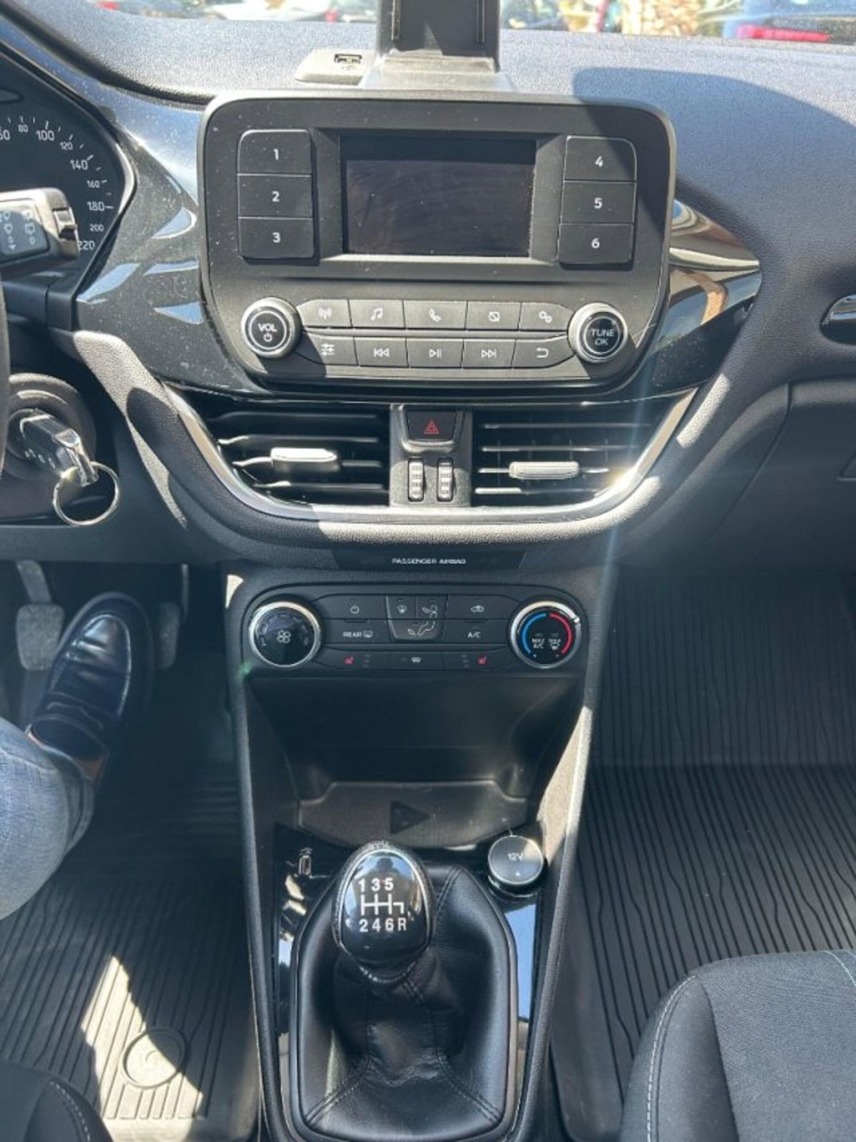 Ford Fiesta 1.5 EcoBlue 5 porte (11)