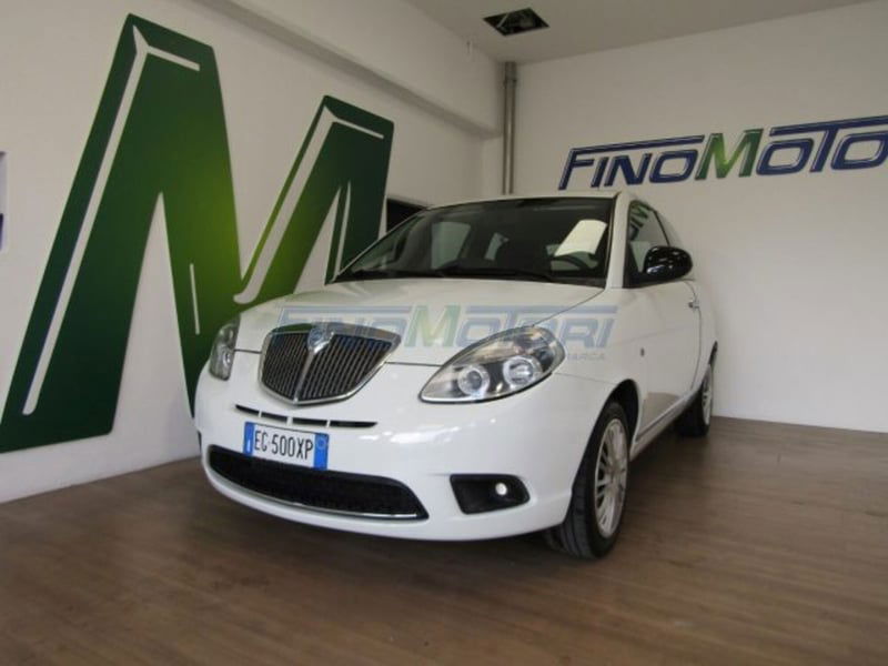Lancia Ypsilon 1.2 69 CV Argento