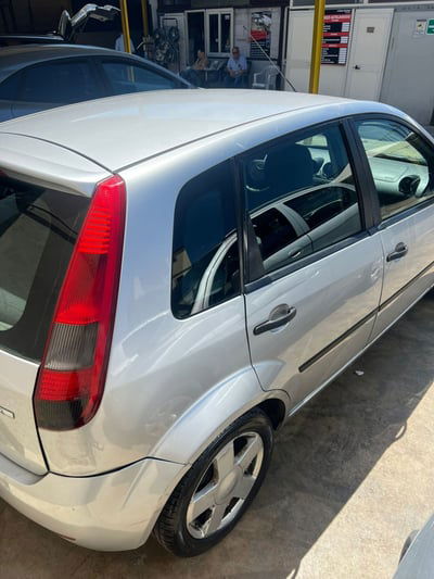 Ford Fiesta 1.4 TDCi 5p. Zetec usata