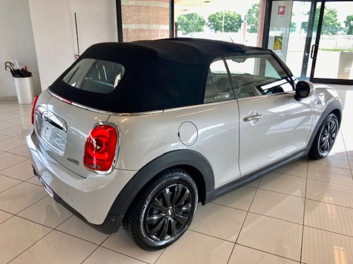 MINI Mini Cabrio 1.5 Cooper Cabrio (7)