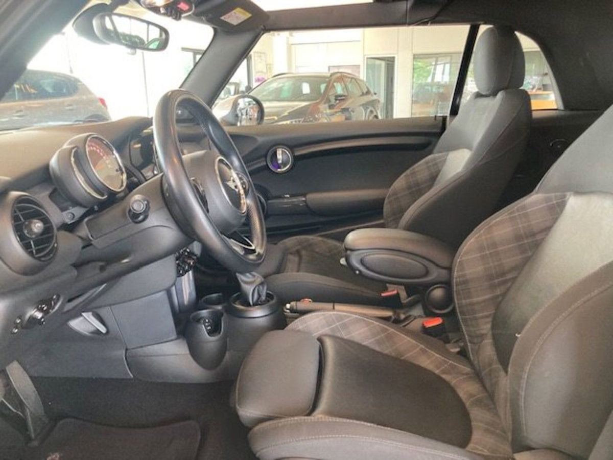 MINI Mini Cabrio 1.5 Cooper Cabrio (8)