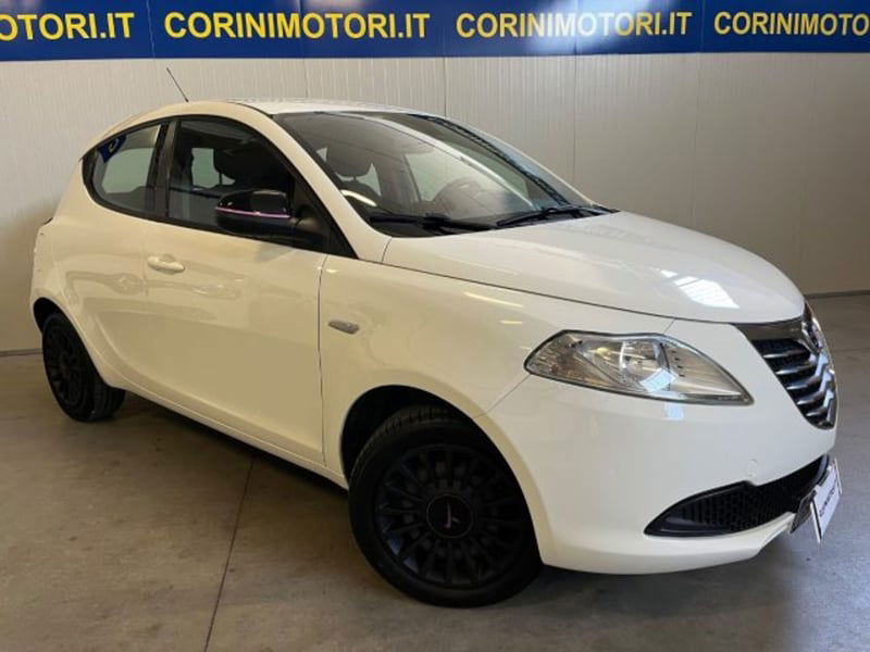 Lancia Ypsilon 1.2 69 CV 5 porte Elefantino