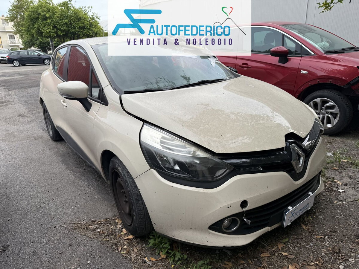 Renault Clio dCi 8V 75CV Start&Stop 5 porte Energy Life (2)