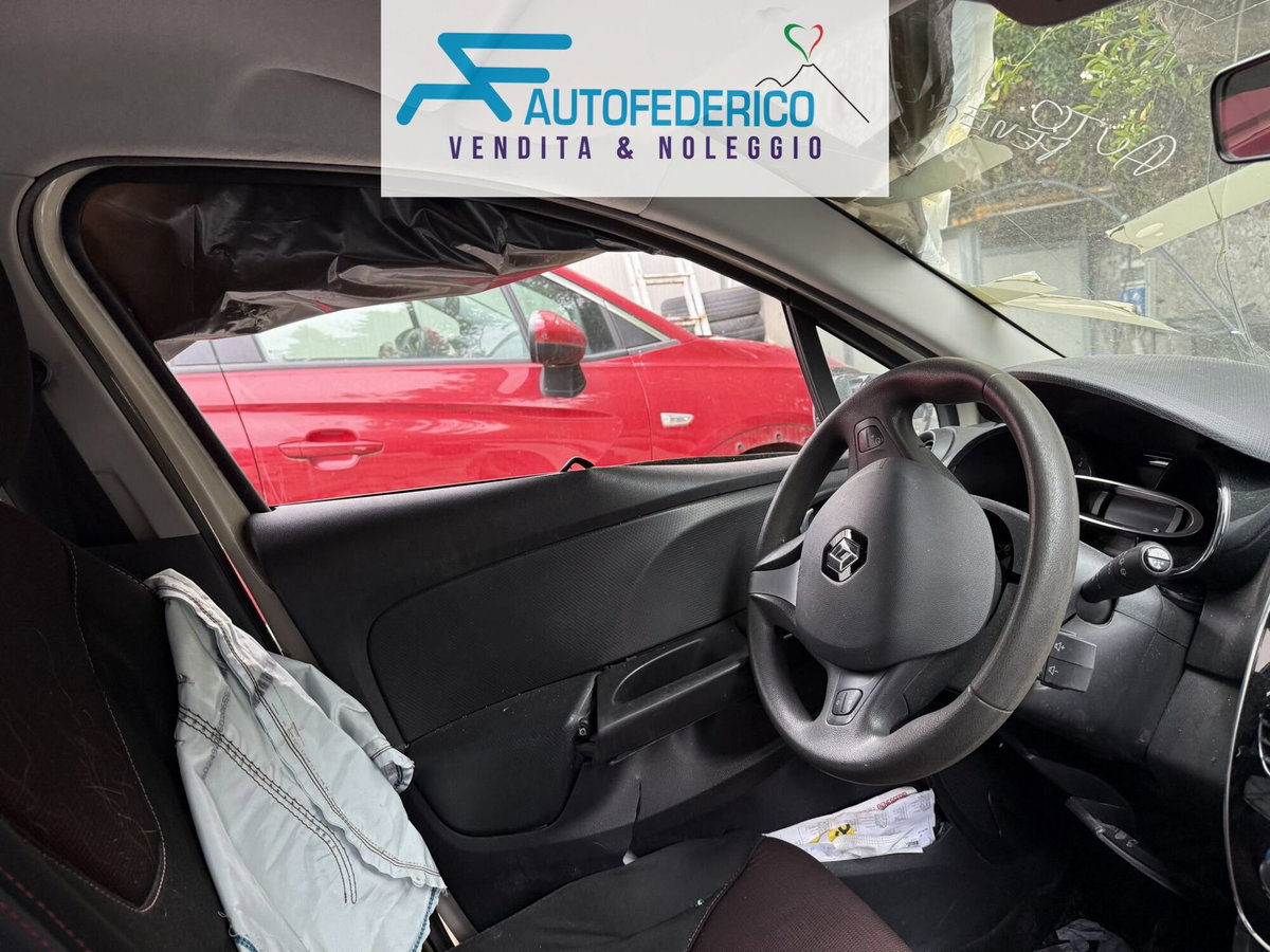 Renault Clio dCi 8V 75CV Start&Stop 5 porte Energy Life (9)