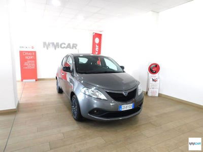 Lancia Ypsilon 1.0 FireFly 5 porte S&S Hybrid Gold Plus usata