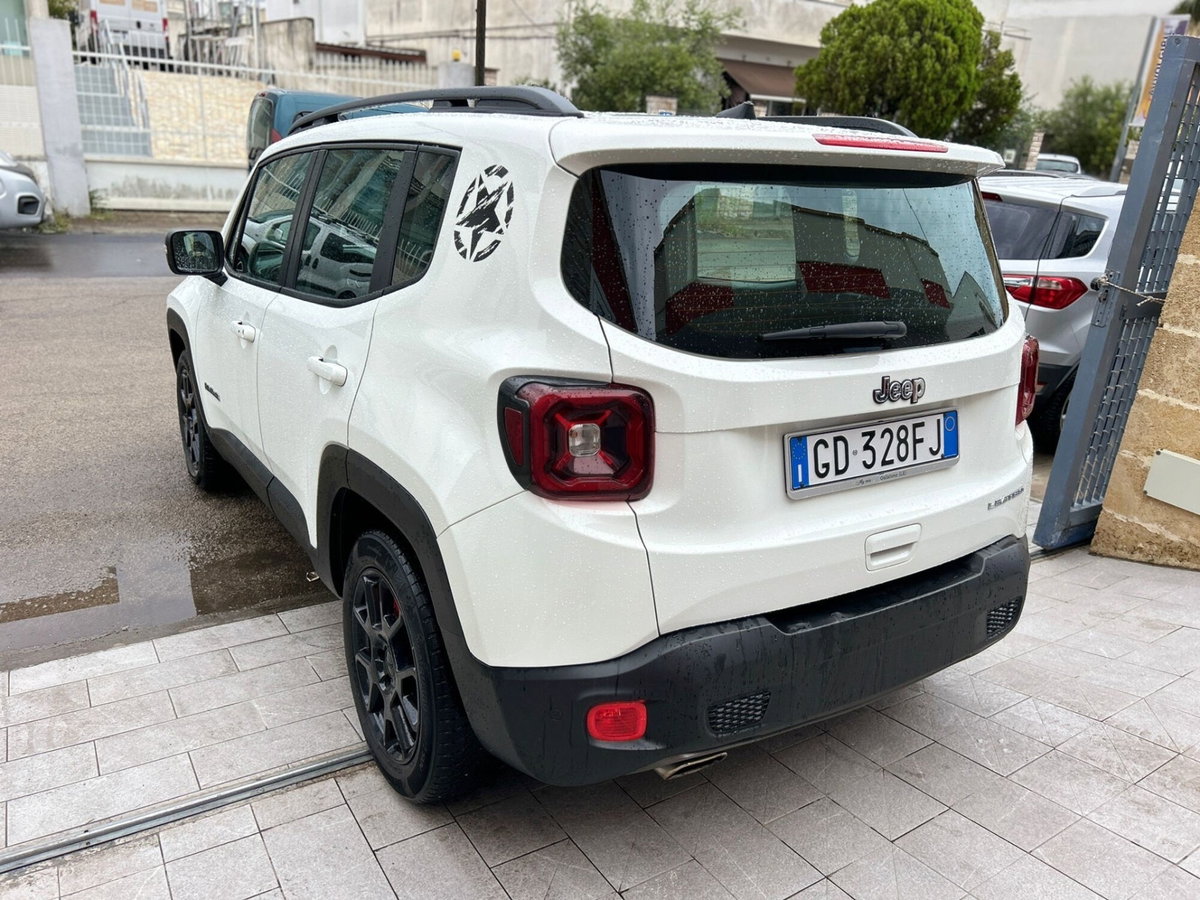 Jeep Renegade 1.6 Mjt 120 CV Limited (4)