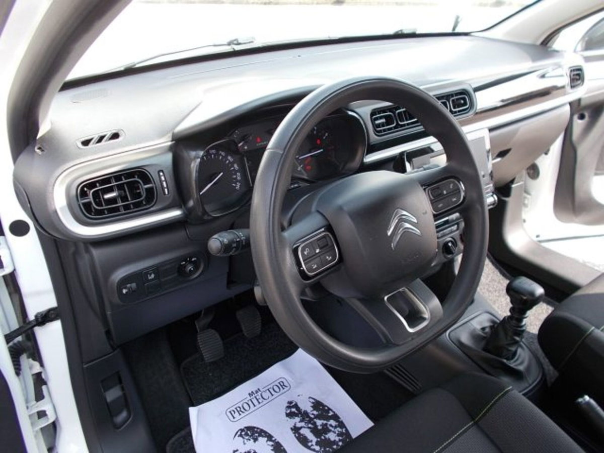 Citroen C3 BlueHDi 100 S&S Van Feel (10)