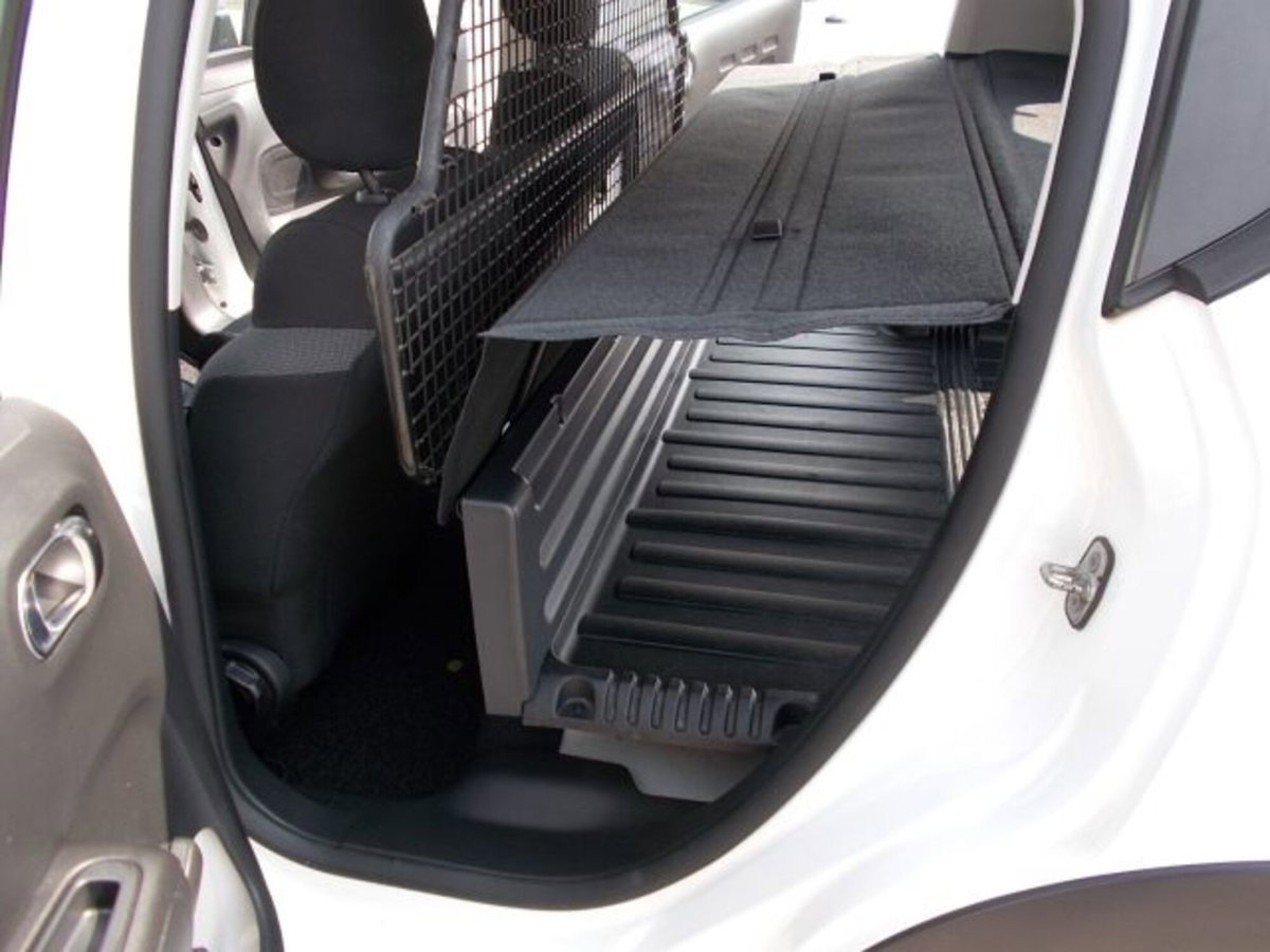 Citroen C3 BlueHDi 100 S&S Van Feel (15)