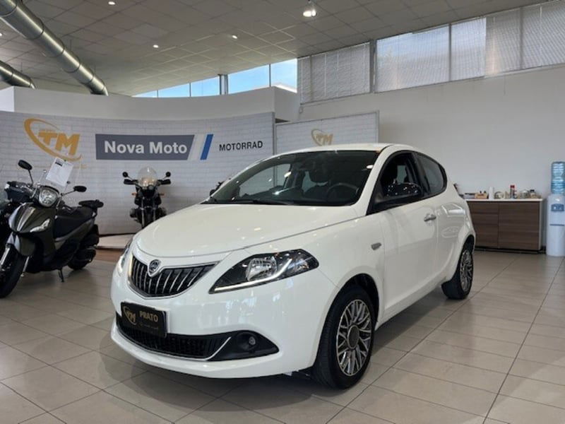 Lancia Ypsilon 1.0 FireFly 5 porte S&S Hybrid Silver Plus