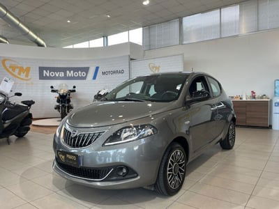 Lancia Ypsilon 1.0 FireFly 5 porte S&S Hybrid Silver Plus usata