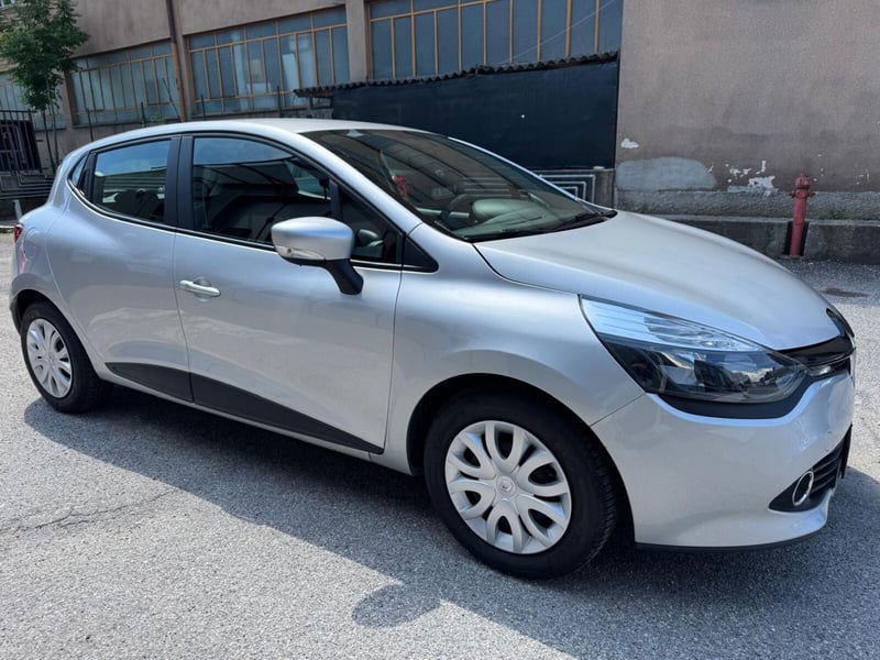 Renault Clio 1.2 75CV 5 porte Wave