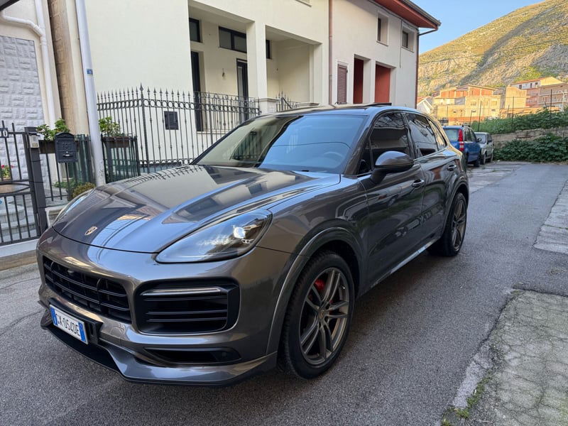 Porsche Cayenne 3.0 V6 Platinum Edition