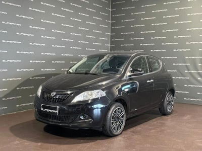 Lancia Ypsilon 1.0 FireFly 5 porte S&S Hybrid Gold Plus nuova