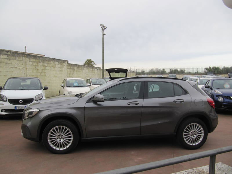 Mercedes-Benz GLA SUV 200 d Automatic 4Matic Business