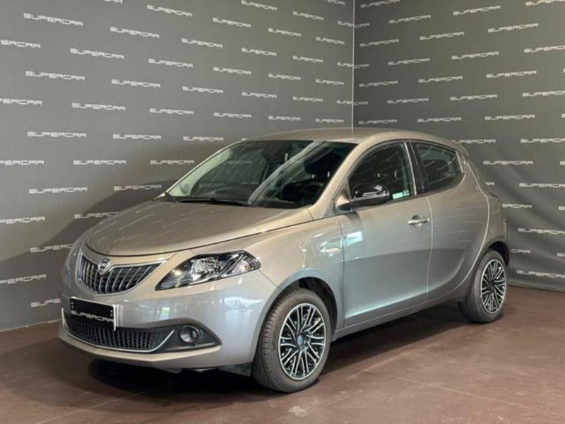 Lancia Ypsilon 1.0 FireFly 5 porte S&S Hybrid Gold Plus