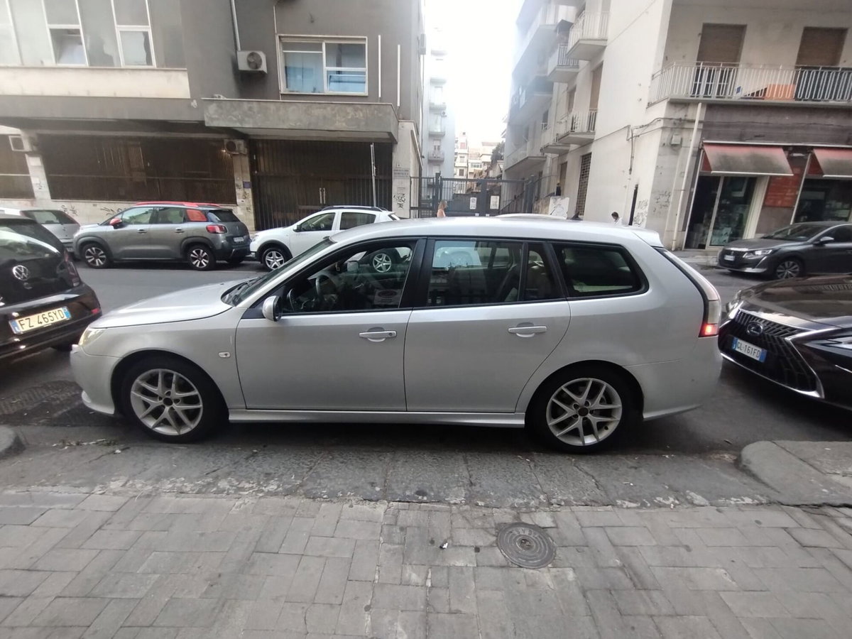 Saab 9-3 Station Wagon 1.9 TiD DPF Vector (6)