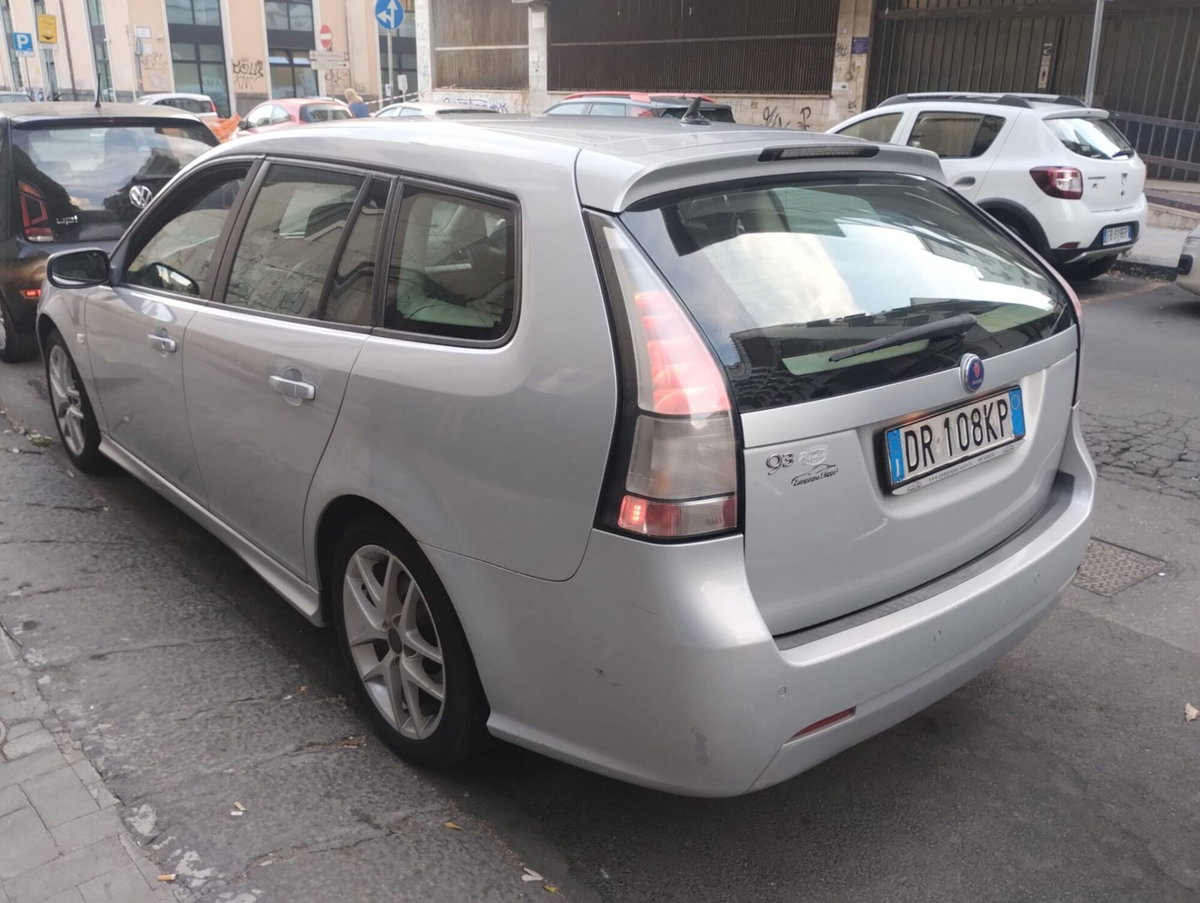 Saab 9-3 Station Wagon 1.9 TiD DPF Vector (8)