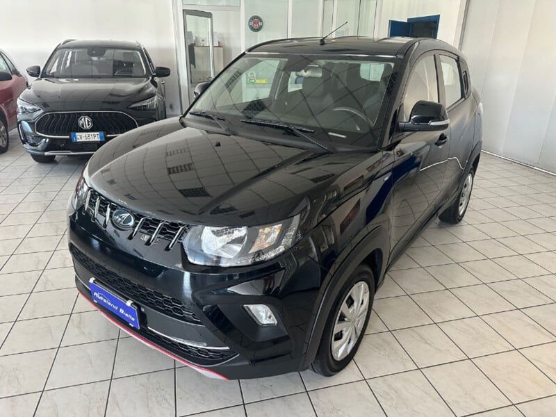 Mahindra KUV100 1.2 K8