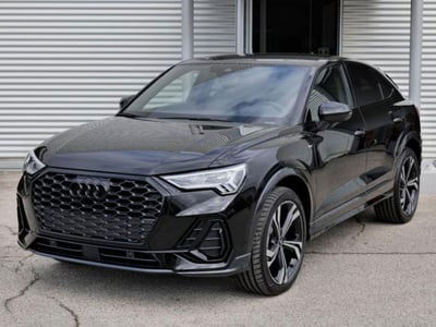 Audi Q3 Sportback 35 2.0 tdi Identity Black s-tronic nuova
