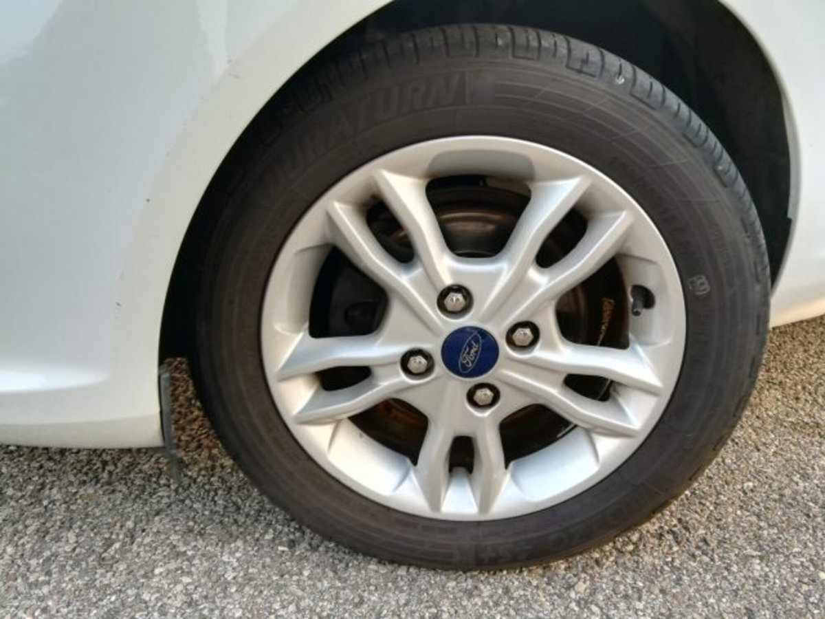 Ford Fiesta Plus 1.5 TDCi 75CV 5 porte (15)