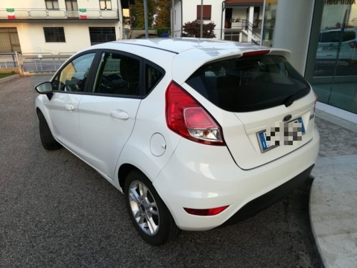 Ford Fiesta Plus 1.5 TDCi 75CV 5 porte (6)