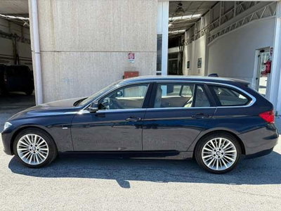 BMW Serie 3 Touring 320d  Luxury (3)