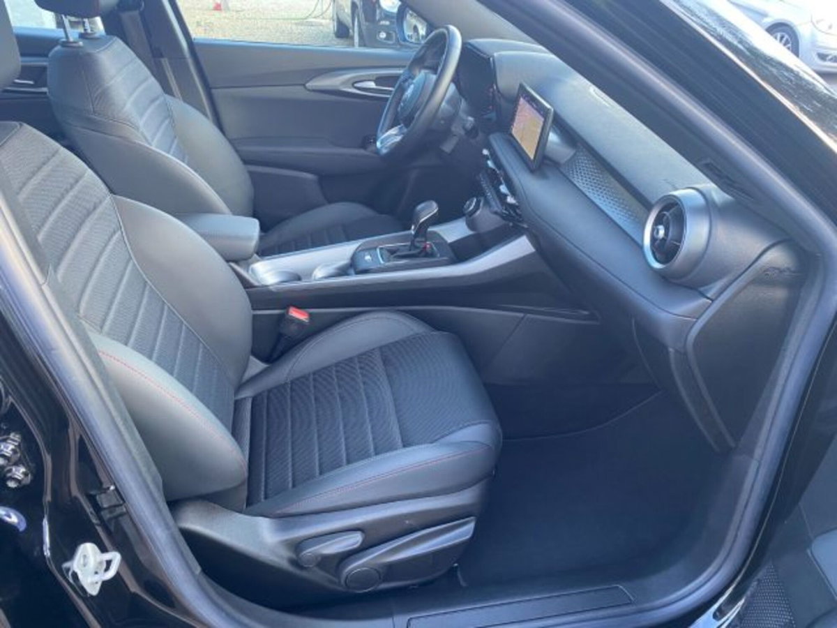 Alfa Romeo Tonale 1.6 Sprint 130cv tct6 (8)