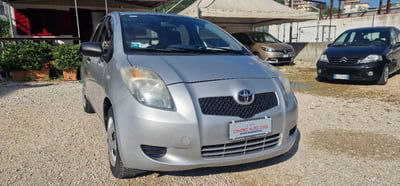 Toyota Yaris 16V cat 5 porte Sol usata