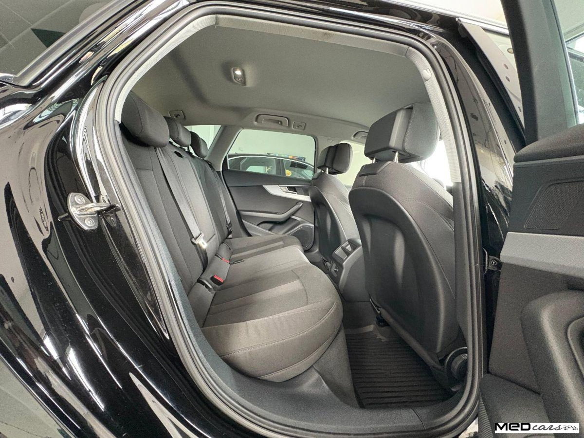 Audi A4 Avant 40 TDI quattro S tronic S line edition (11)