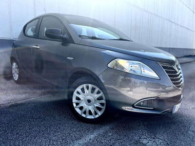 Lancia Ypsilon 1.2 69 CV 5 porte Platinum usata