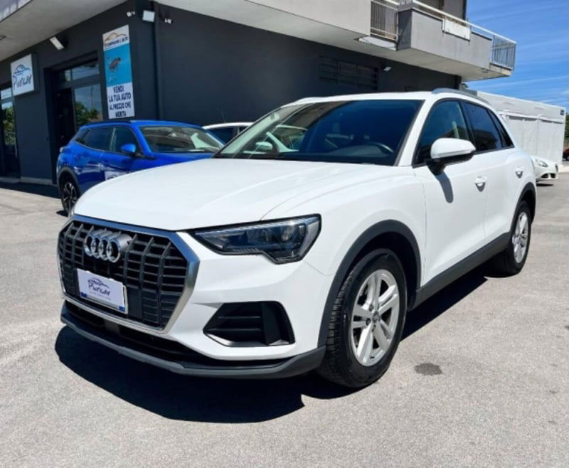 Audi Q3 35 TDI quattro Business Advanced