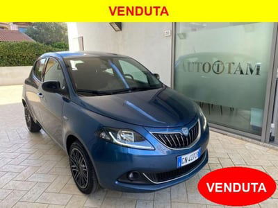 Lancia Ypsilon 1.0 FireFly 5 porte S&S Hybrid Ecochic Gold usata