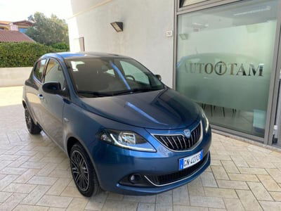 Lancia Ypsilon 1.0 FireFly 5 porte S&S Hybrid Gold Plus usata