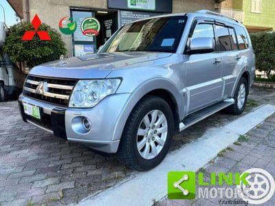 Mitsubishi Pajero 3.2 DI-D 16V aut. 5p. Instyle DPF usata