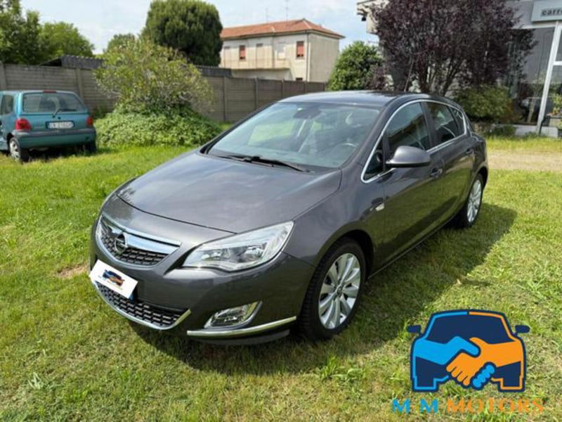 Opel Astra 1.4 Turbo 140CV 4 porte Cosmo