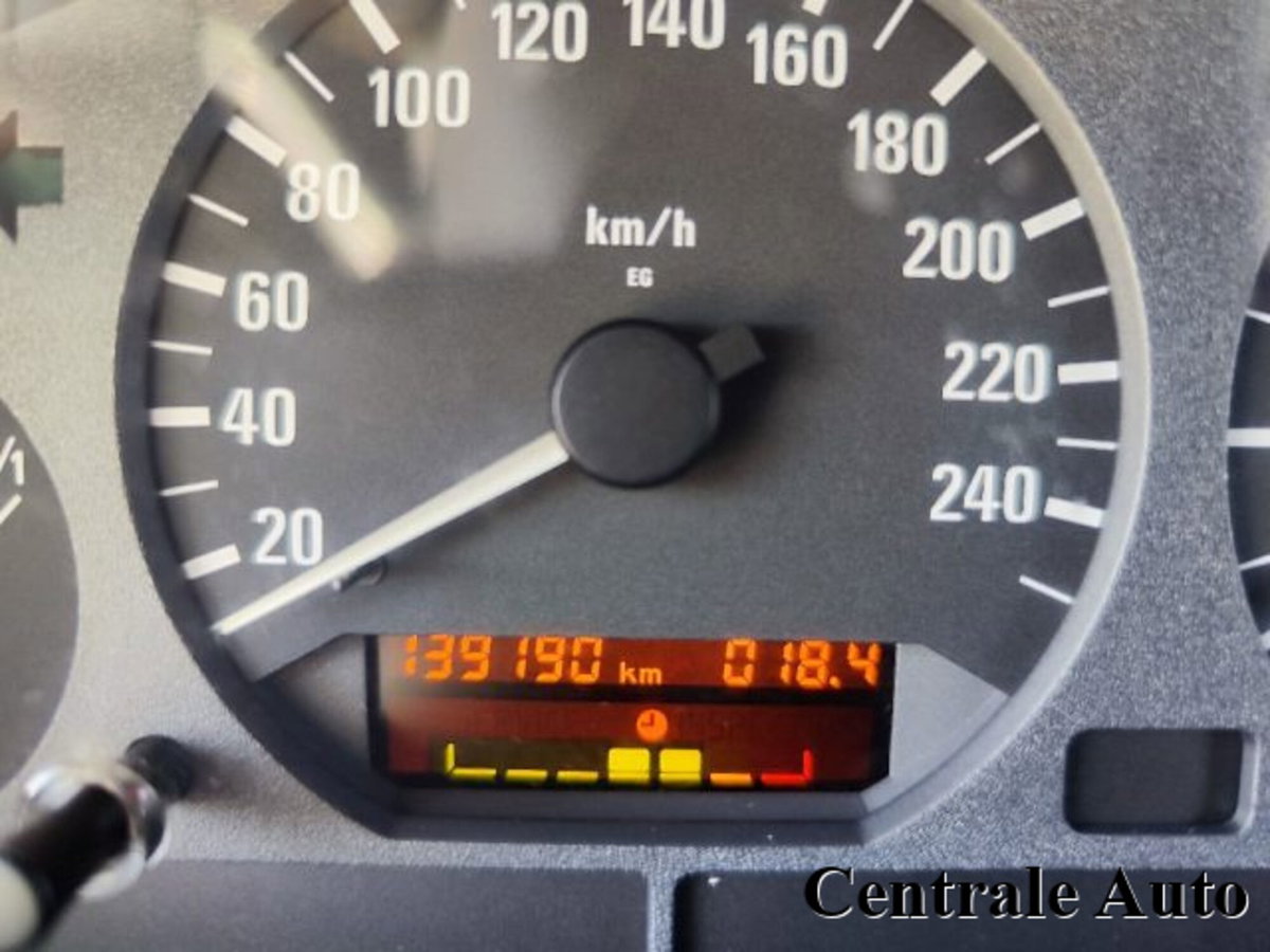 BMW Z3 Cabrio 1.8 cat Roadster (6)