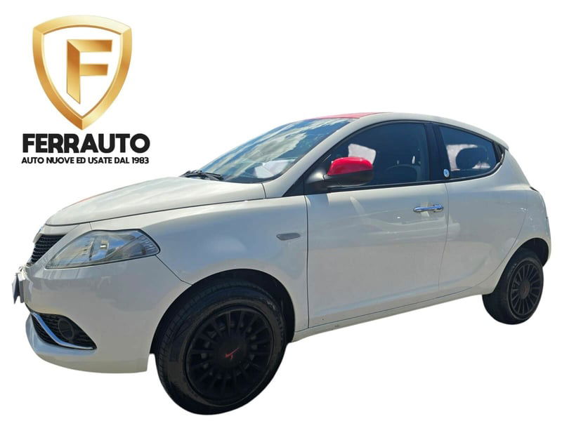 Lancia Ypsilon 0.9 TwinAir 85 CV 5 porte Metano Ecochic Mya