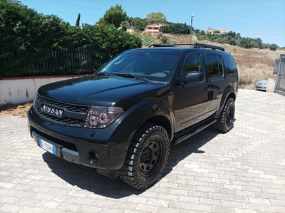 Nissan Pathfinder dCi LE usata