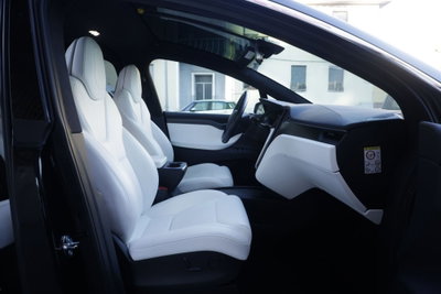 Tesla Model X Model X 100kWh Dual Motor (16)
