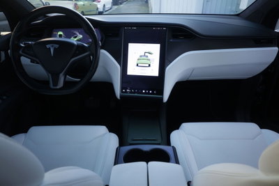 Tesla Model X Model X 100kWh Dual Motor (2)