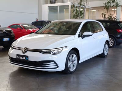 Volkswagen Golf 1.0 eTSI EVO DSG Life usata