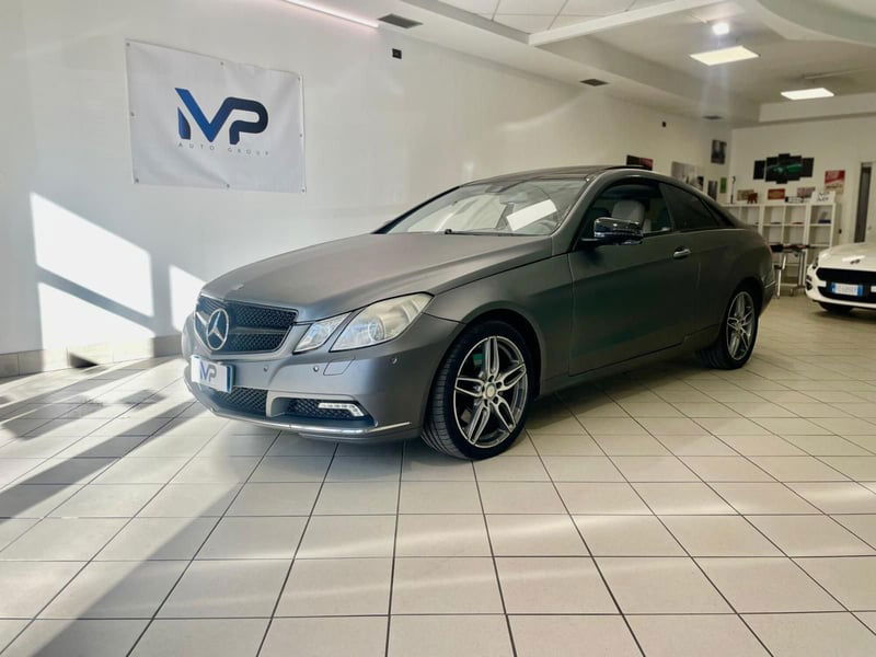 Mercedes-Benz Classe E Coupé 350 CDI Coupé BlueEFFICIENCY Avantgarde