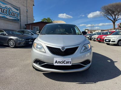 Lancia Ypsilon 1.2 69 CV 5 porte Gold usata